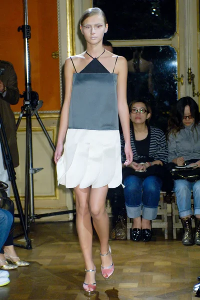 Look 30